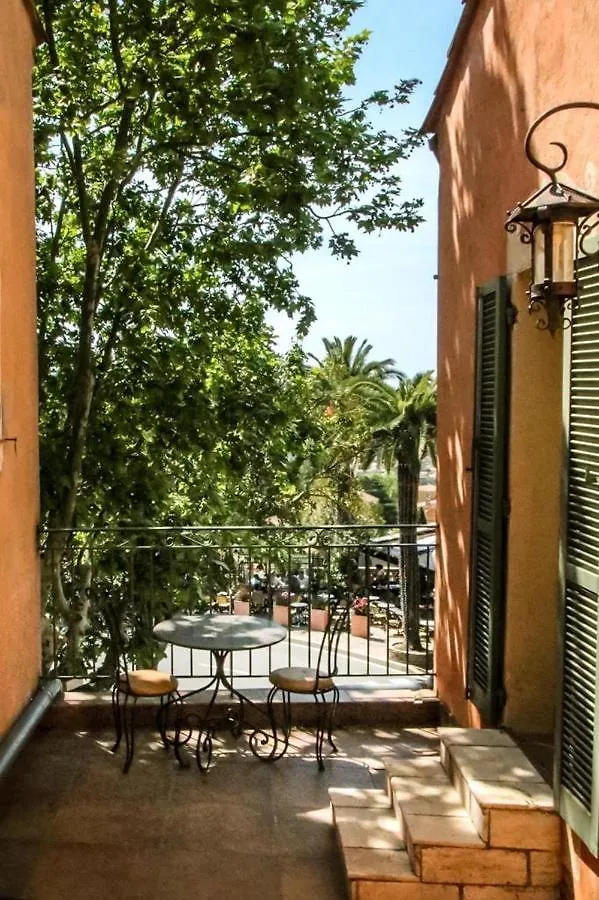 Hostellerie Du Cigalou Bormes-les-Mimosas 3*,