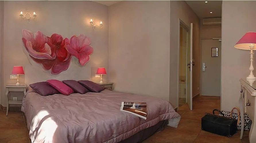 Hostellerie Du Cigalou Bormes-les-Mimosas 3*,