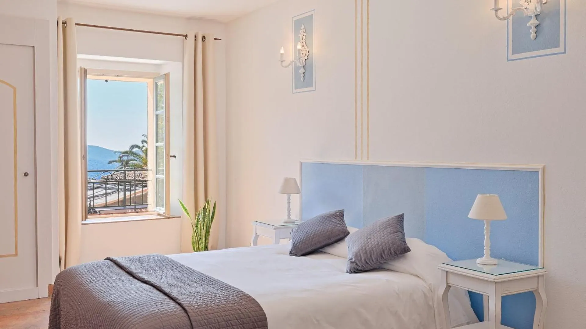 Hostellerie Du Cigalou Bormes-les-Mimosas 3*,